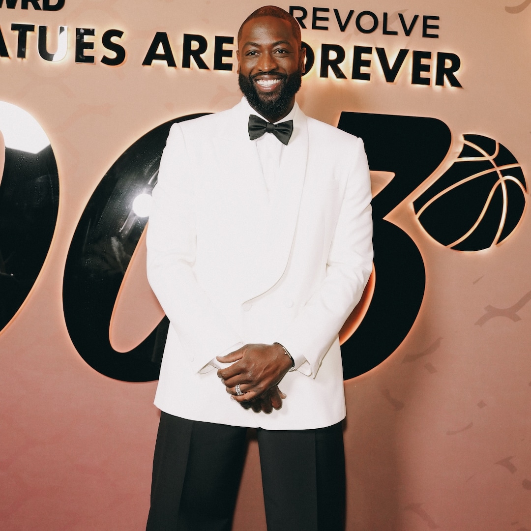 dwyane-wade-gym-bag-holiday-gifts