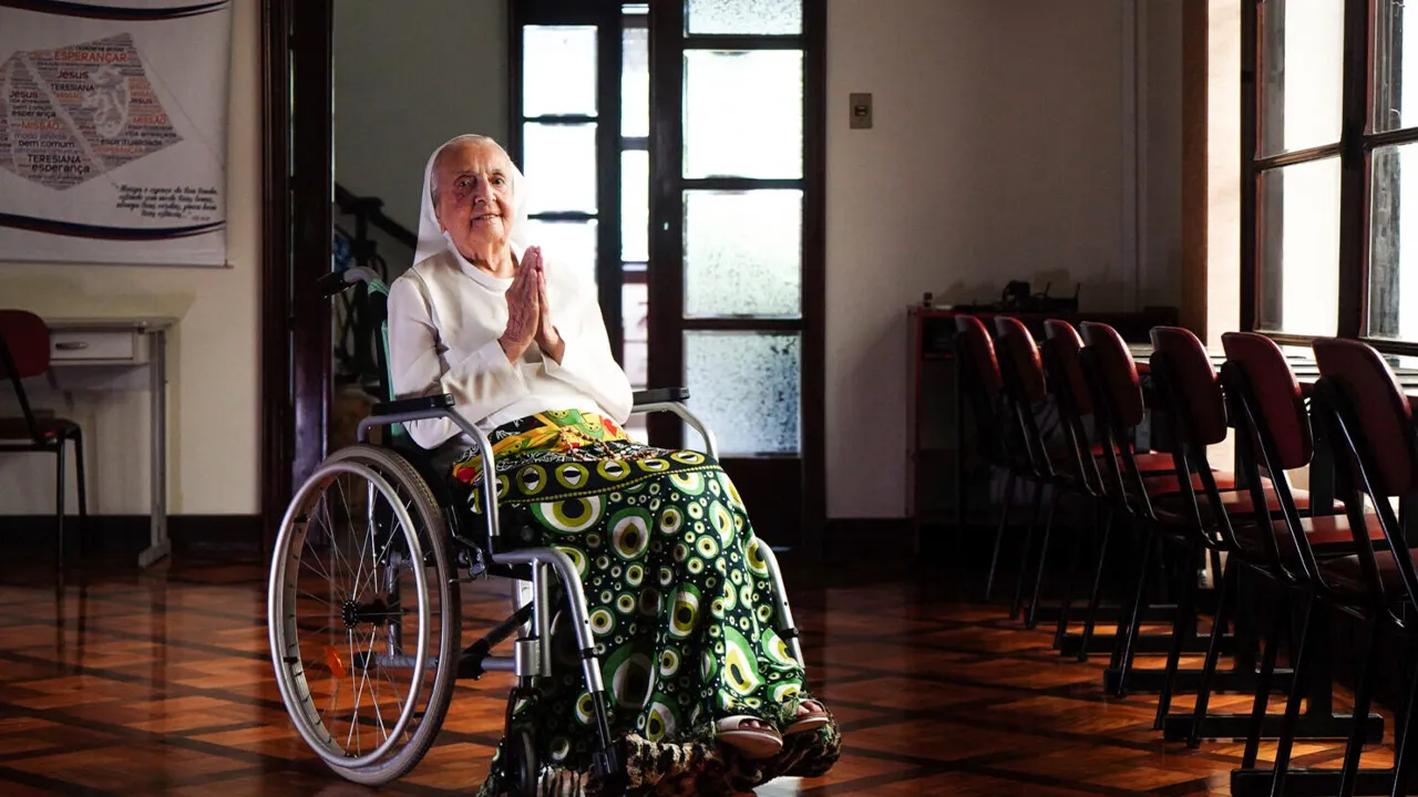 longevity-oldest-person-nun-soccer