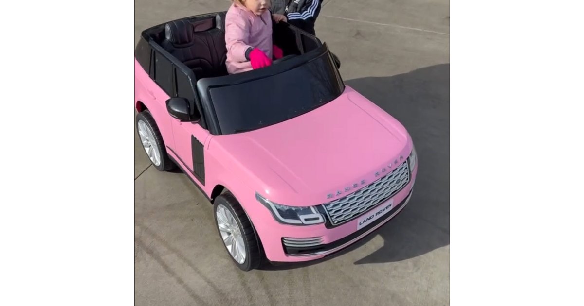 brittany-mahomes-mini-cars