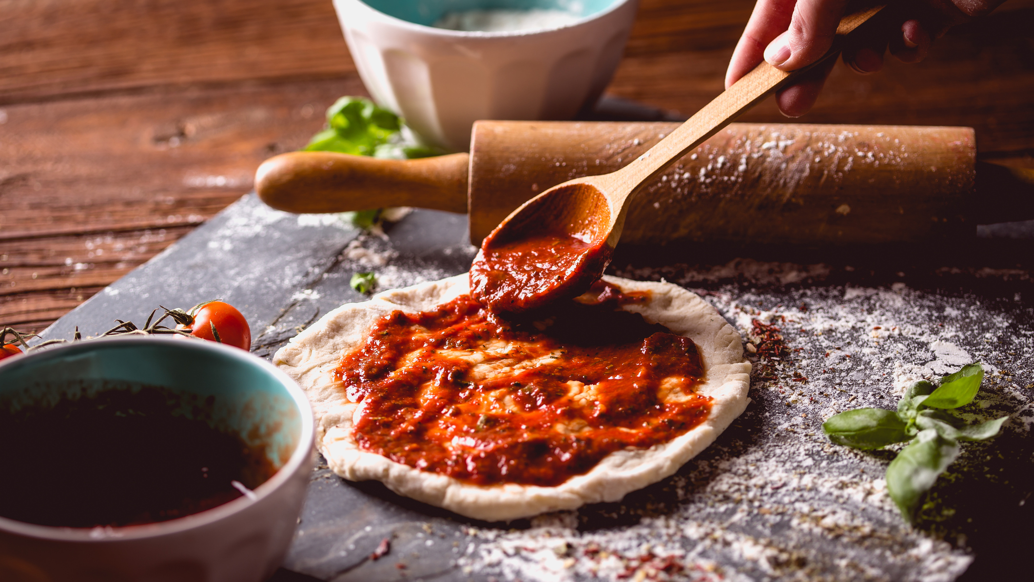 essential-pizza-making-tools