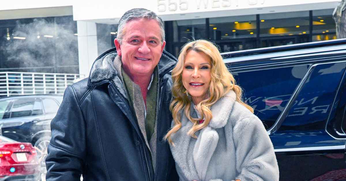 joan-vassos-chock-chapple-relationship