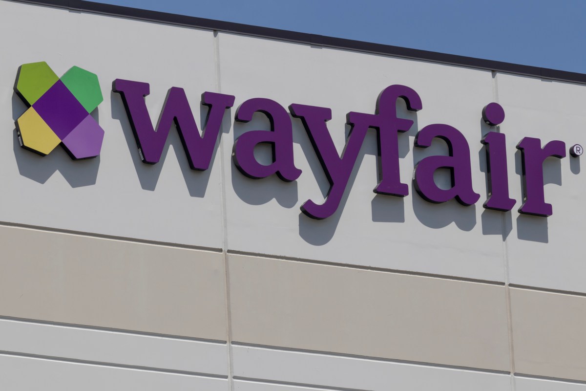 wayfair-velvet-sofa-discount