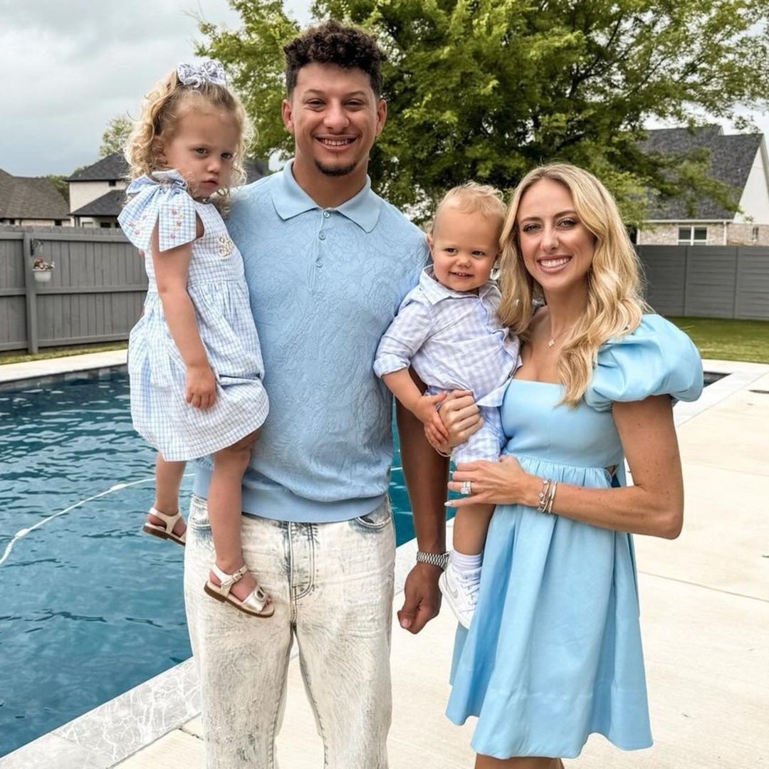 brittany-mahomes-postpartum-swimsuit